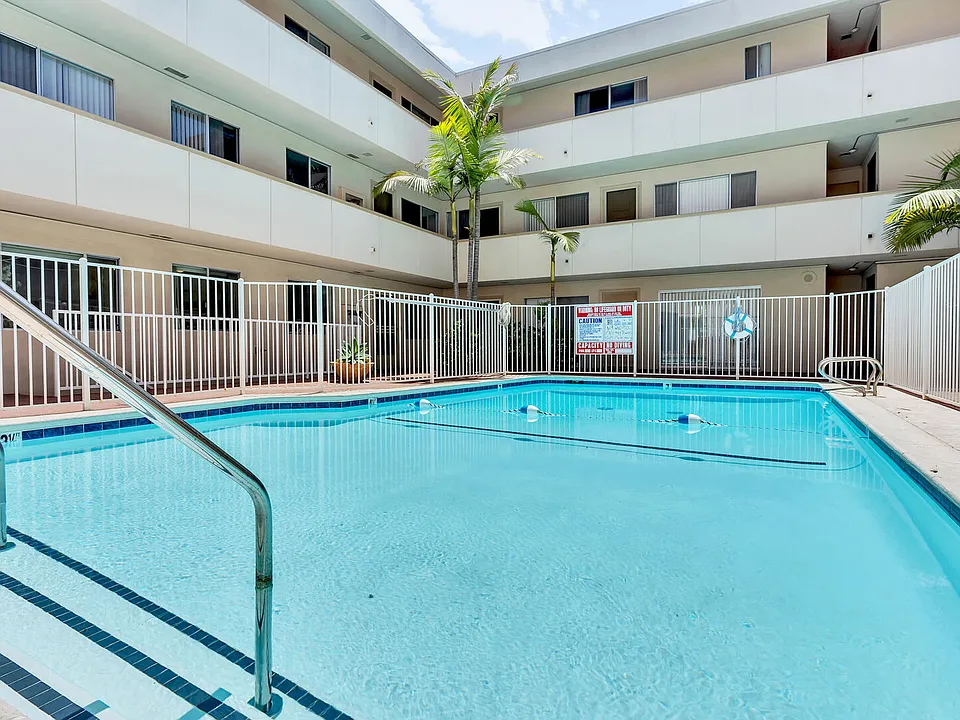 5015 Cape May Ave #107
