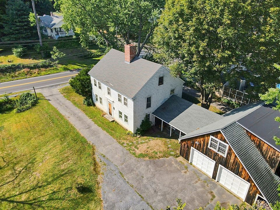 1st image of 430 Pleasant St