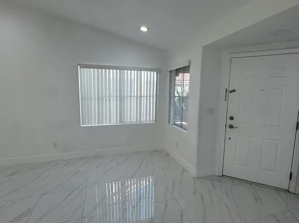 3593 Spring Shower Dr, Las Vegas, NV 89147