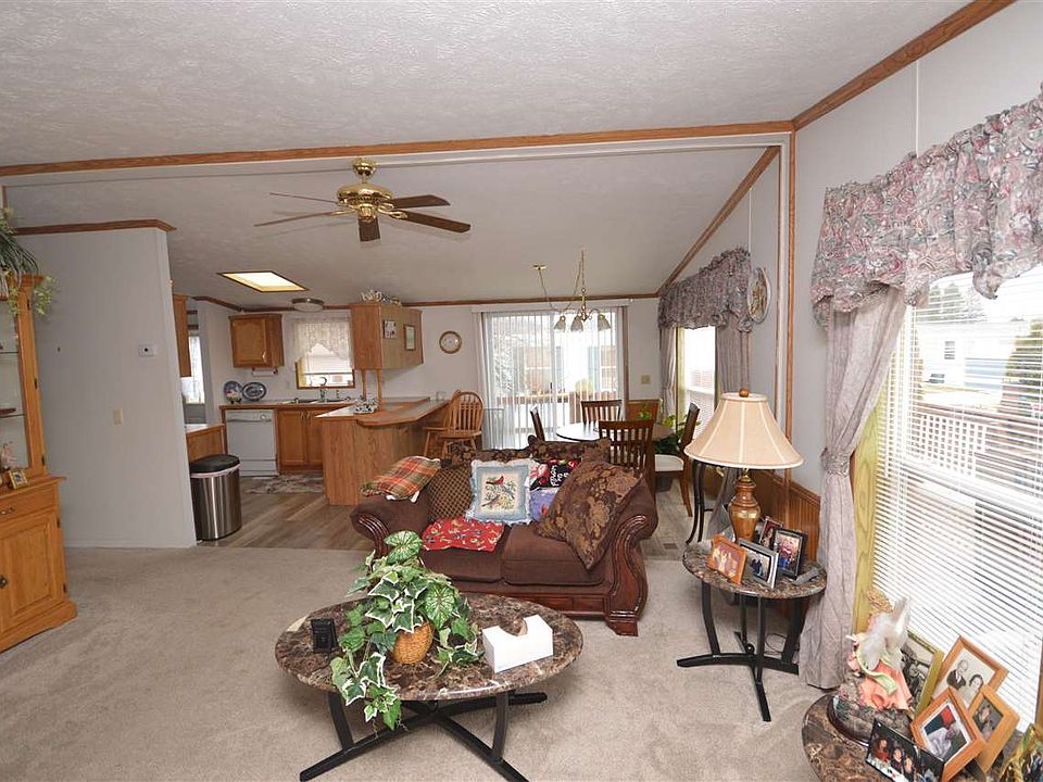 526 N Lake St Boyne City, MI, 49712 Apartments for Rent Zillow