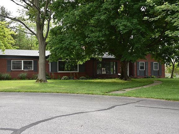 3rd image of 2423 Elmwood Dr