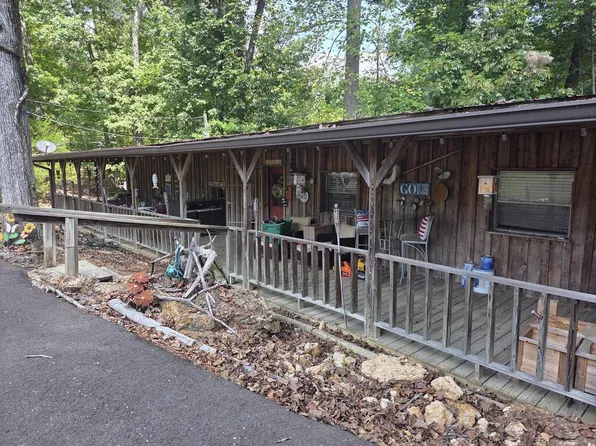 460 Edd Raines Rd, Sugar Tree, TN 38380