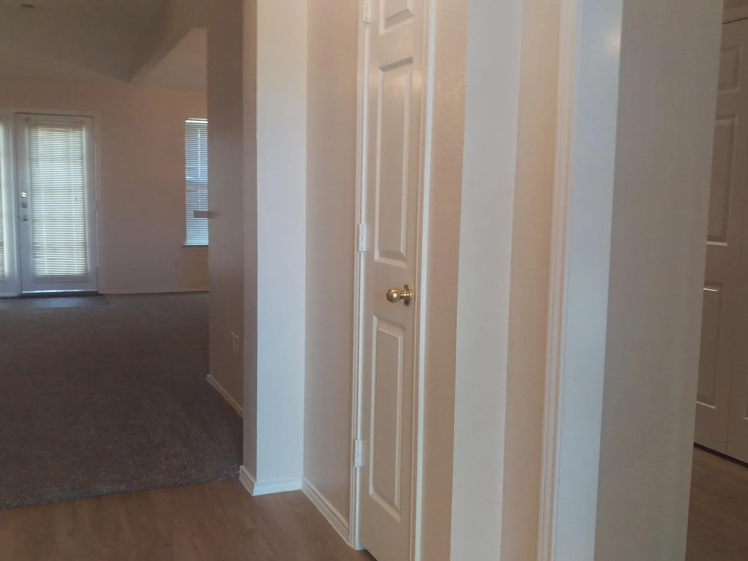 3 bed, 1313 sqft, $2,000 — Photo 3