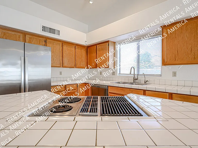 15831 N 6th Ave — Photo 12