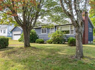 880 Leyte St, Manchester, NH 03102