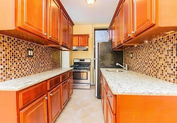 4th image of 286 W 127th St #4A