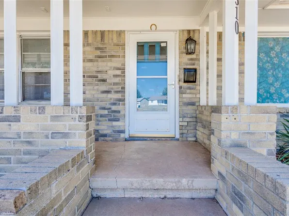 1310 Sherry Ln, Shawnee, OK 74801