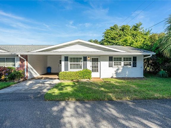 2nd image of 4991 Crocus Pl N #229