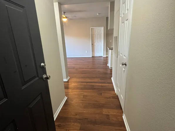 13014 Sanctuary Cove Dr Unit 204, Temple Terrace, FL 33637