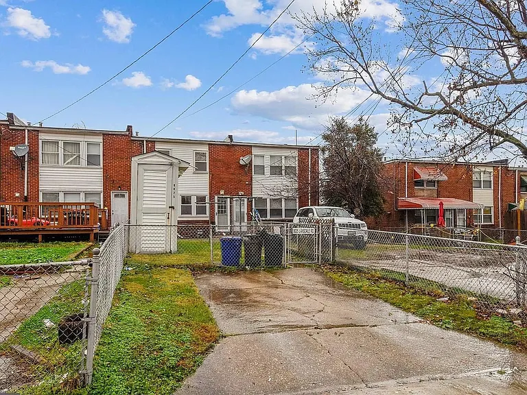 8025 Lansdale Rd — Photo 4