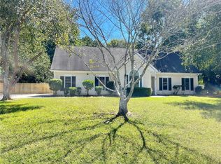 2500 Meadow Grove Way, Lilburn, GA 30047