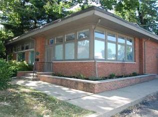 2628 W Henderson Rd, Columbus, OH 43220