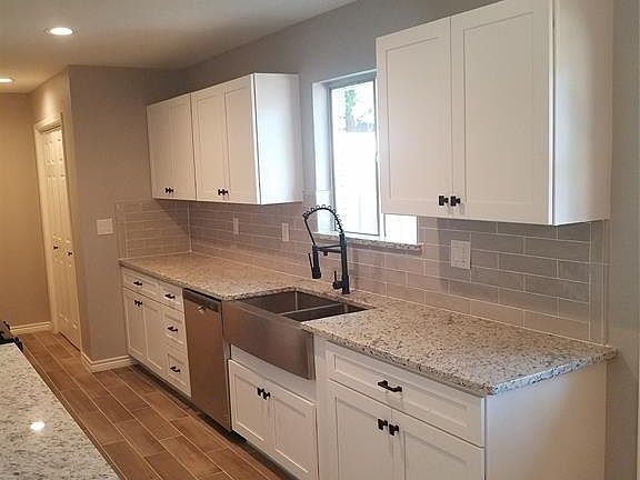 3rd image of 4710 Hope St