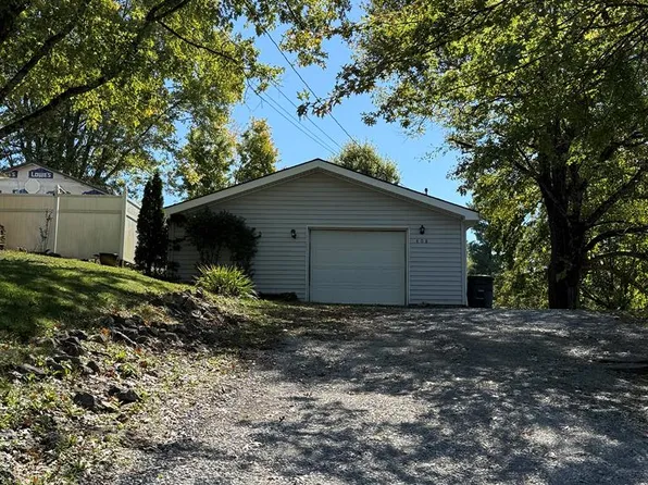 408 Jamison St SW, Abingdon, VA 24210