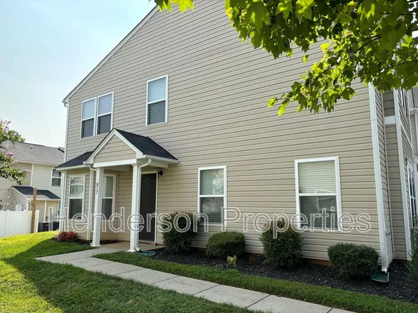 817 Ranchero St, Statesville, NC 28677