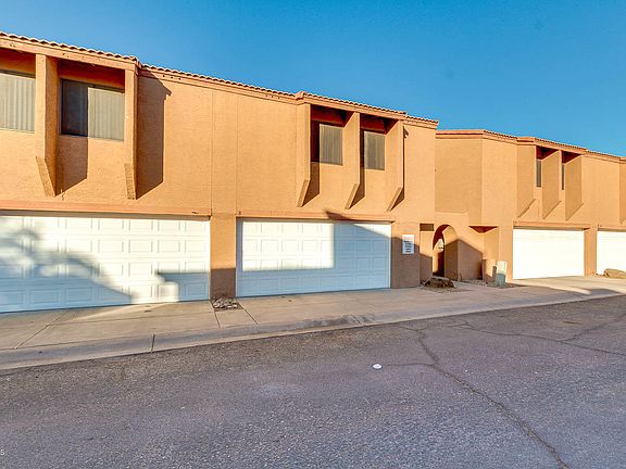 3rd image of 2202 W Glenrosa Ave Unit 8