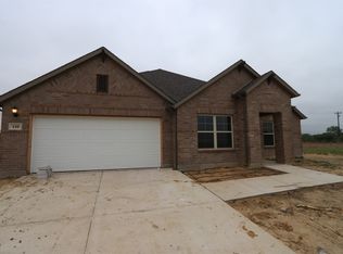 110 Hudson Ln, Justin, TX 76247