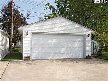 5th image of 2703 Homewood Dr