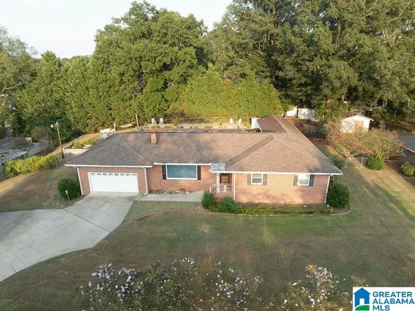 1531 Woodland Dr, Oxford, AL 36203