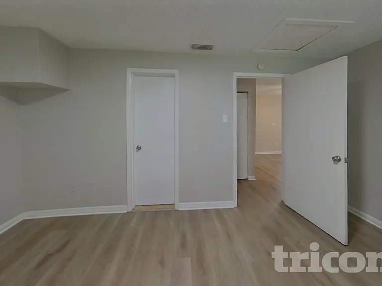 10014 N Oklawaha Ave — Photo 12