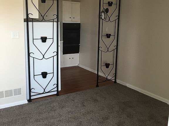 3rd image of 7 Melvin Drive # First Floor