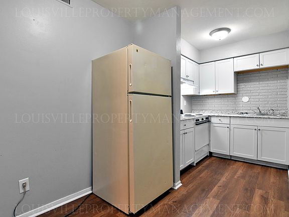 4th image of 212-216 E 13th St #3