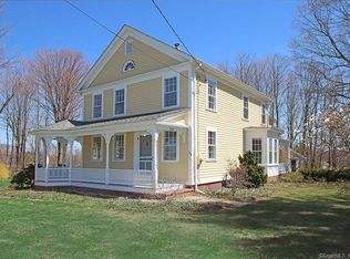 1214 Mapleton Ave, Suffield, CT 06078