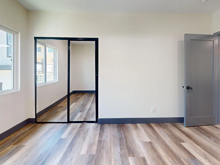1827 Bellevue Ave #1 — Photo 8