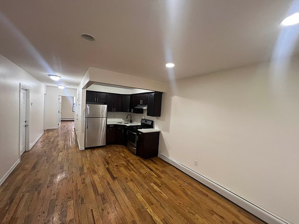 1st image of 72 Buffalo Ave #1R