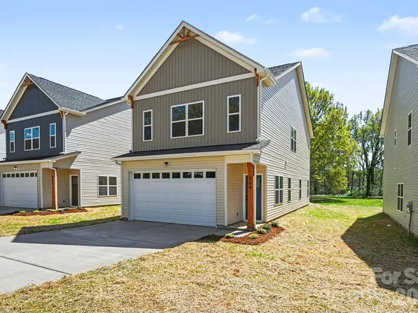 564 W Wilson Ave, Mooresville, NC 28115