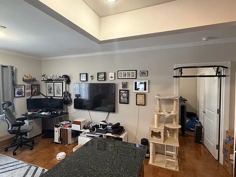 26-17 28th St #4 — Photo 7