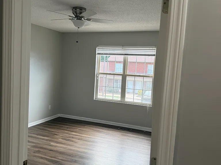 102 Brandywine Dr NE — Photo 14