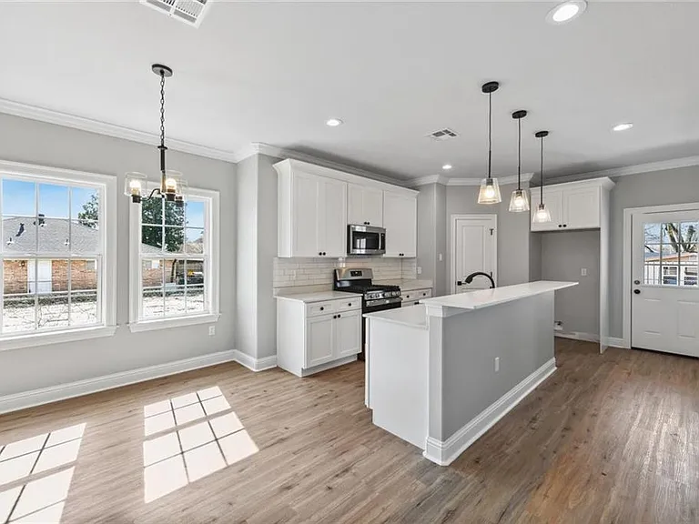 216 Trudeau Dr — Photo 4
