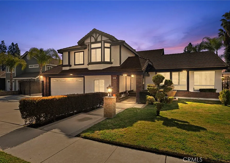 1232 Meadow Ct