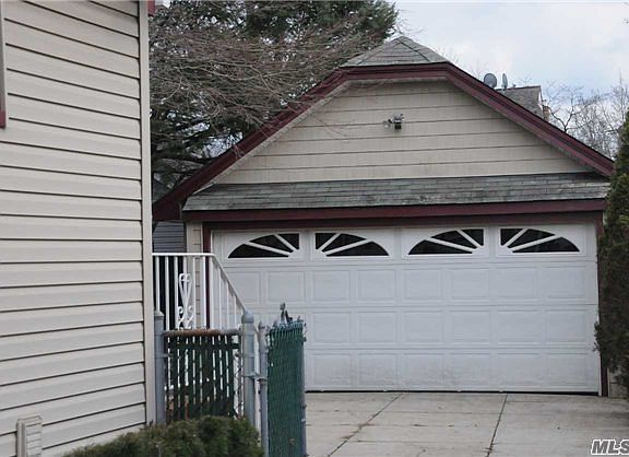 2nd image of 2782 Wilson Ave