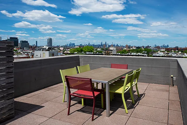 Rented by Compass | media 22