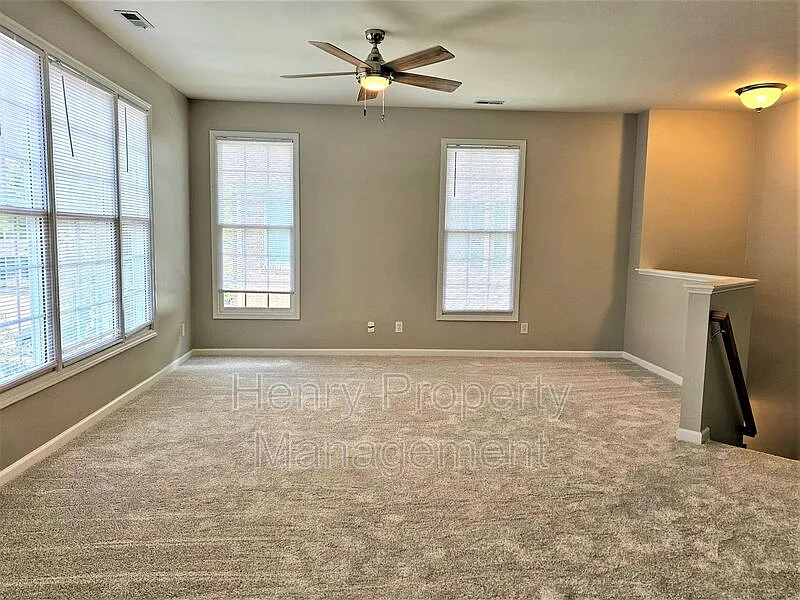 2 bed, 2.0 bath, 1150 sqft, $1,595 — Photo 4