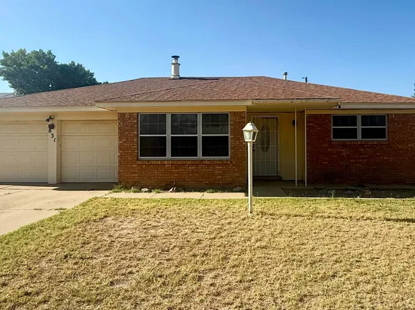 831 Trailing Heart Rd, Roswell, NM 88201