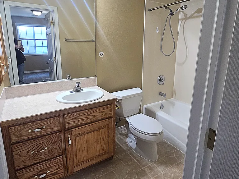 149 Leesburg Ln — Photo 12