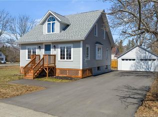 187 Saint George St, Sussex, NB E4E 1G9