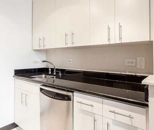 3rd image of 229 E 35th St #4C