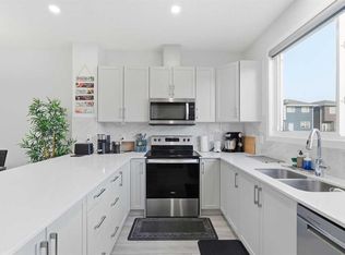44 SE Amblefield Ave NW, Calgary, AB T3P2C1