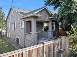 5017 7th Ave NE, Seattle, WA 98105