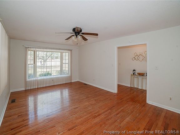 3rd image of 342 Summer Hill Rd