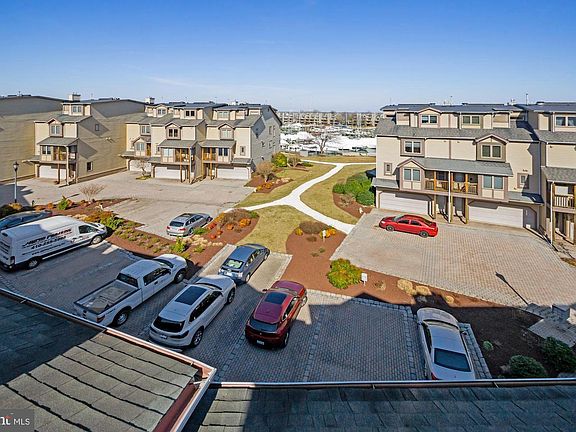 4th image of 7027 Chesapeake Harbour Dr E