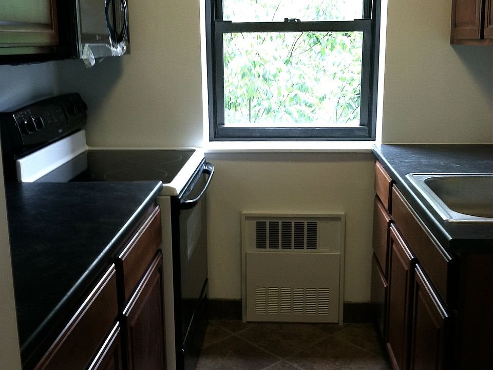 1st image of 2545 Sedgwick Ave APT 4D