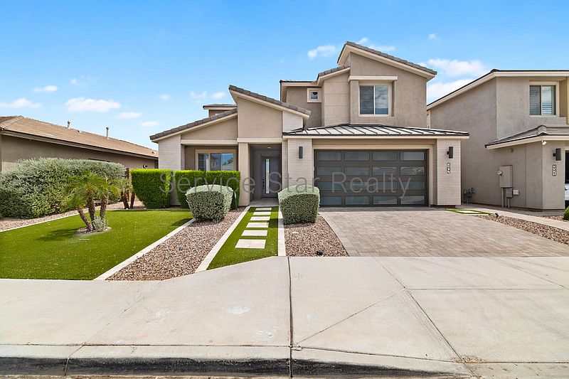 1st image of 3407 E Louise Dr