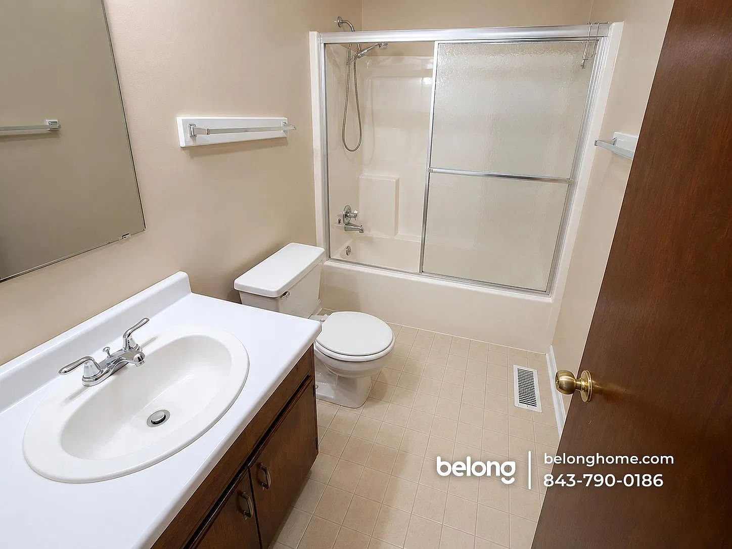 2 bed, 1.5 bath, 1042 sqft, $1,075 — Photo 4