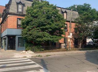 94 Sackville St #A, Toronto, ON M5A3E7