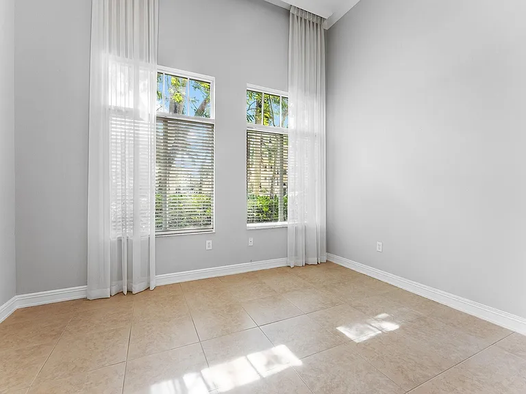 16102 Emerald Estates Dr #101 — Photo 11